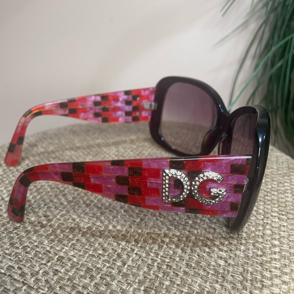 Dolce and Gabbana Sunglasses - Picture 4 of 6